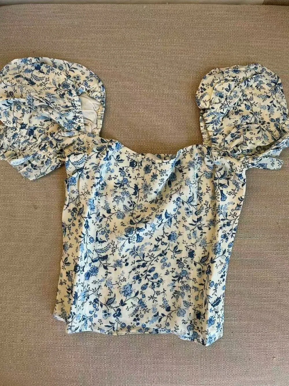 Reformation Marin Top Sz2 Nile Blue Ivory Floral French Blouse